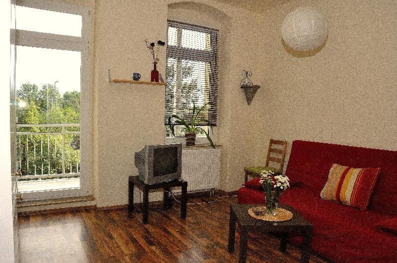 3-Raum-Fewo-Dresden-Zentrum-Balkon-Blick-Auf-Altstadt-L10 Eksteriør billede